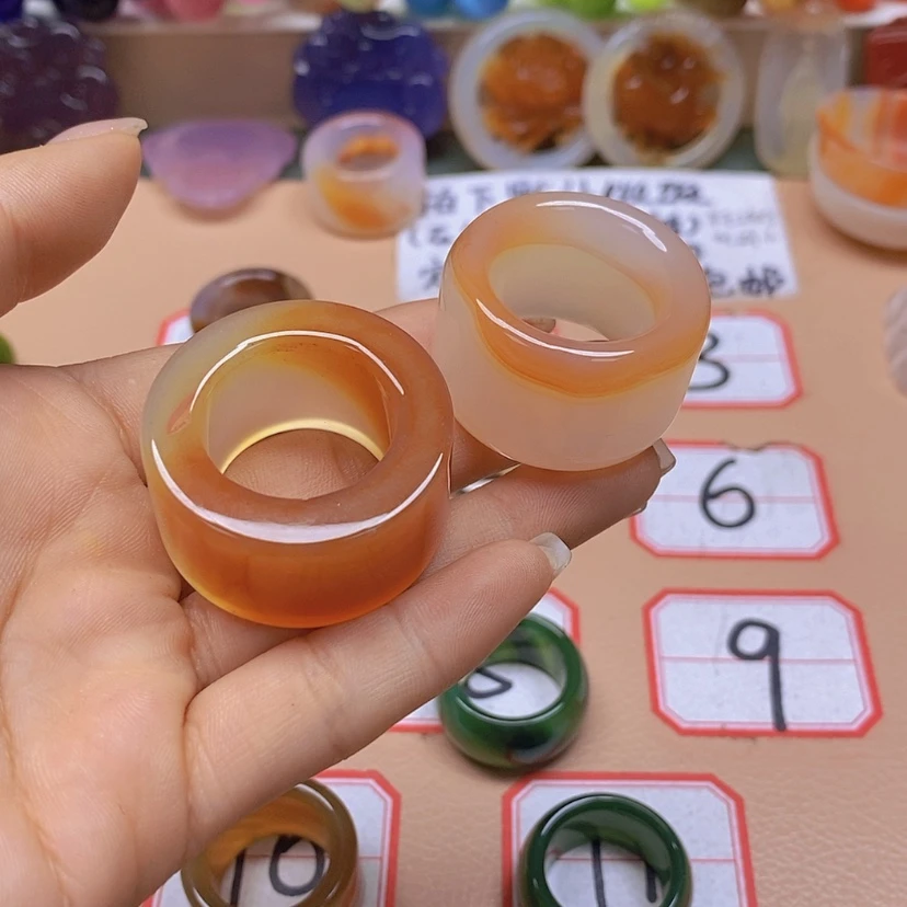 【闪购商品】玛瑙/玉髓颈饰未镶嵌小**姐