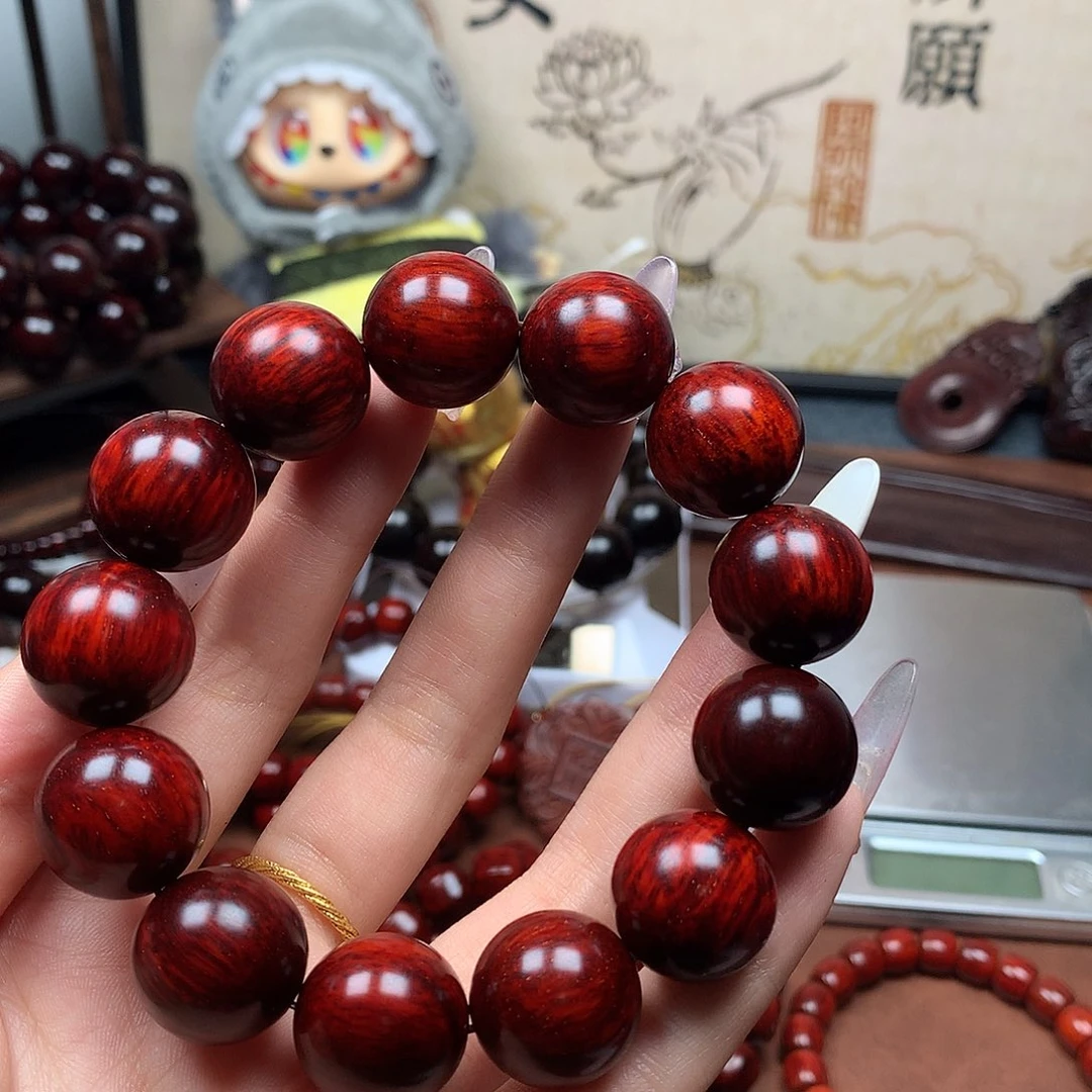 一****檀香紫檀（小叶紫檀）1.8芝麻点