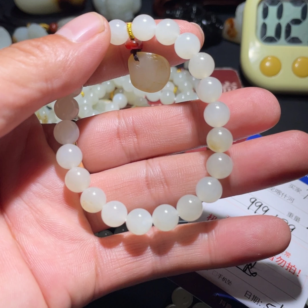 ****秋和田玉（青白玉）未镶嵌颈饰