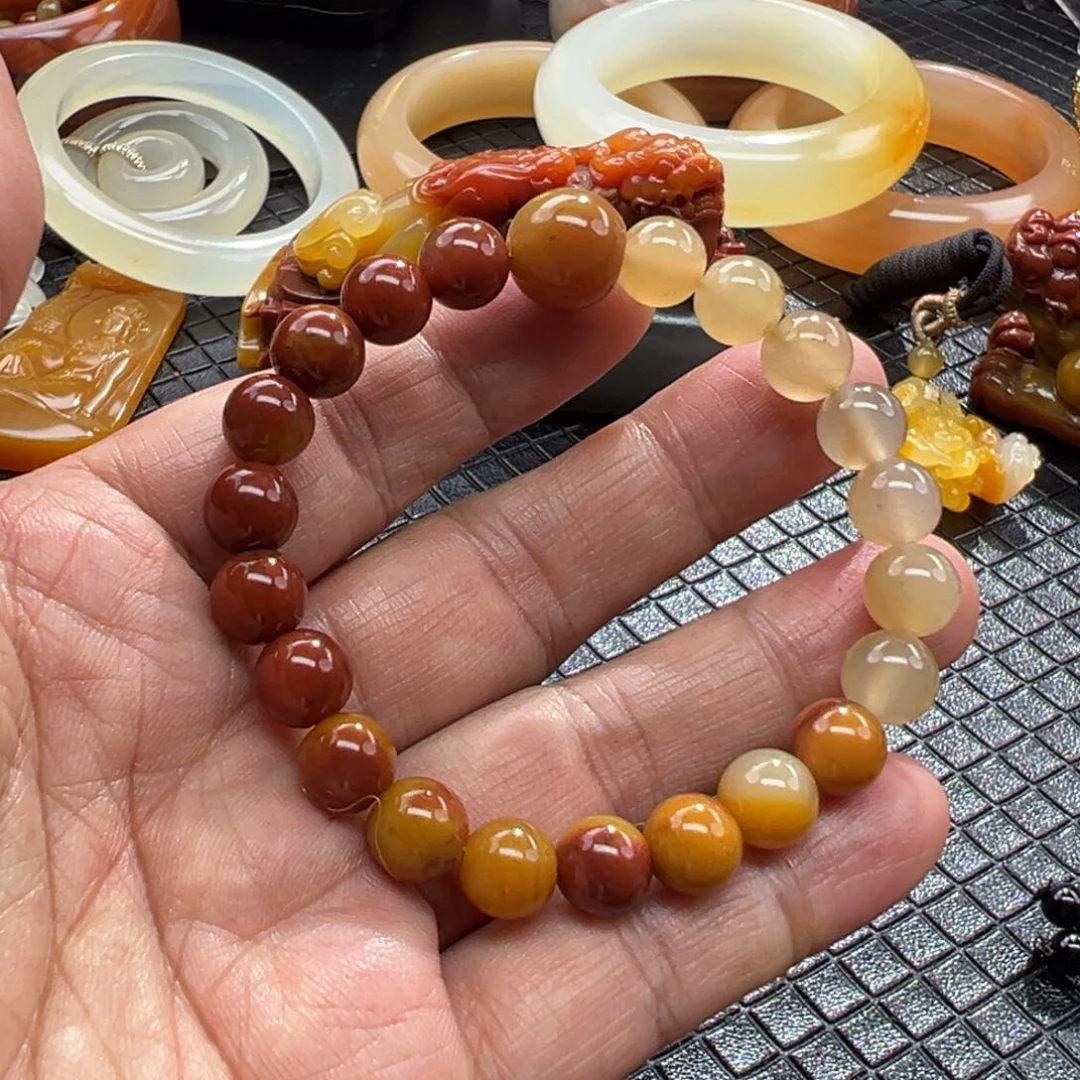 石英质玉未镶嵌颈饰