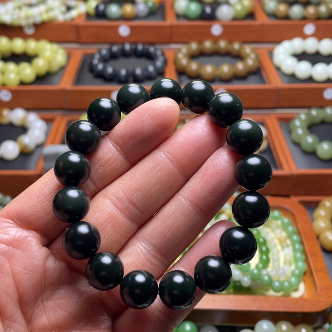 和田玉未镶嵌手串