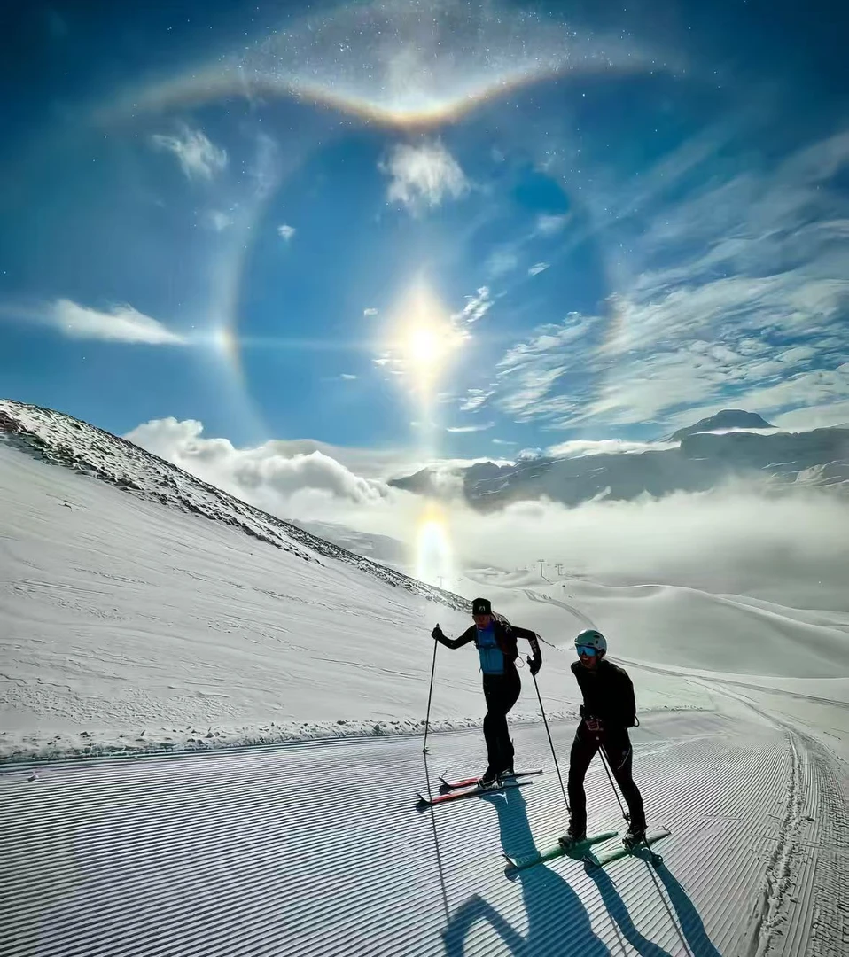 25年冬季刺绣新款时尚运动户外男女同款外套SGHR