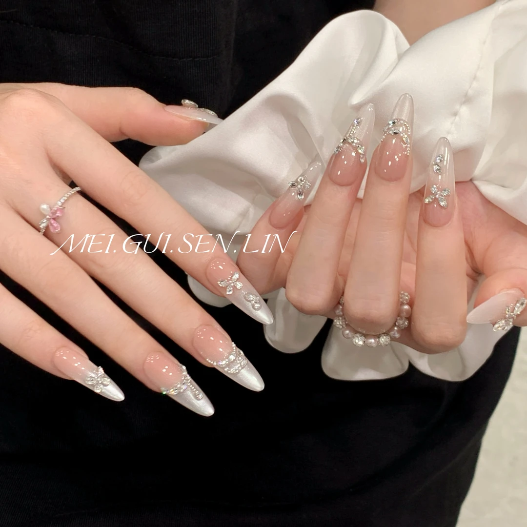 珊瑚蝶 玫瑰森林浪漫高贵法式渐变奢华钻饰蝴蝶手工穿戴甲