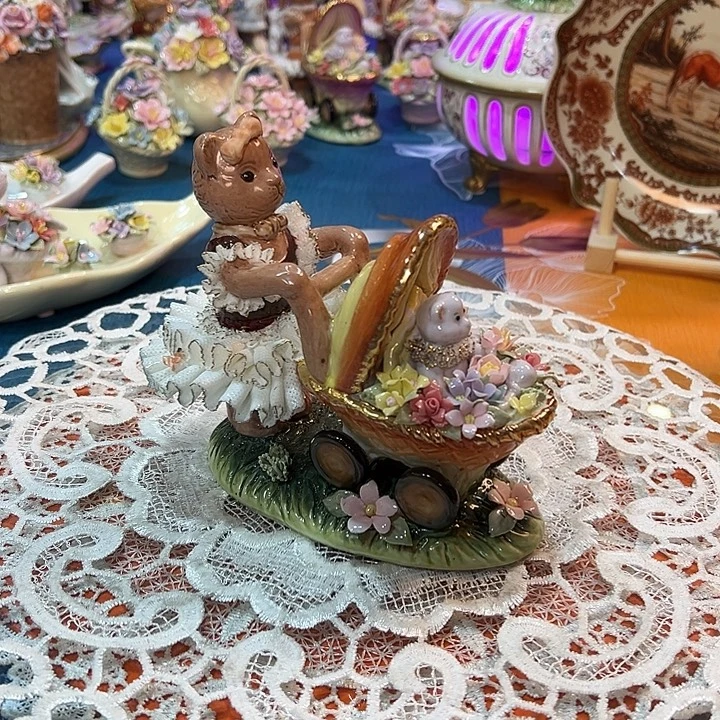 陶瓷熊妈妈推婴儿车 14×15厘米 老货库存