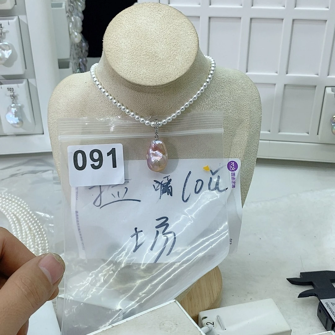 淡水珍珠颈饰合金