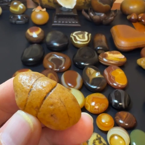 怀***平石材原石桌面摆件