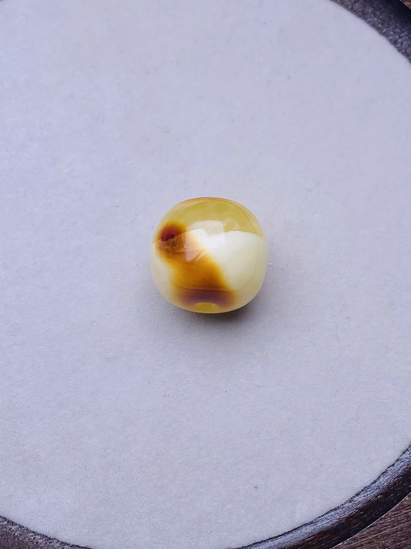 天然琥珀蜜蜡沁色特色墩子股珠20*18mm