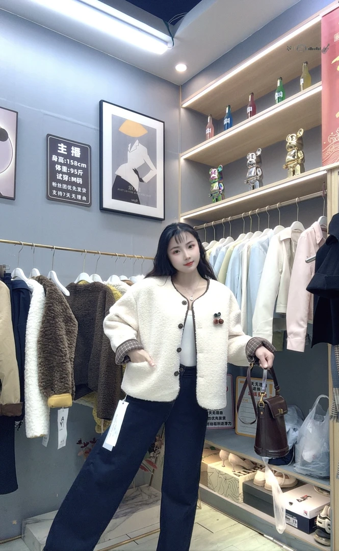 秋冬小香风格子拼接圆领羊羔毛短外套