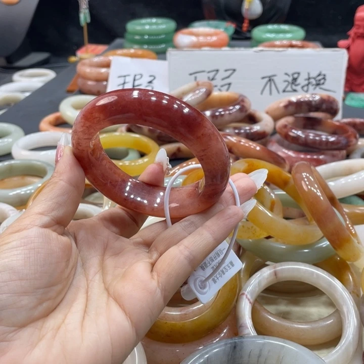 蜗***窝石英质玉钛钢珠宝奇石