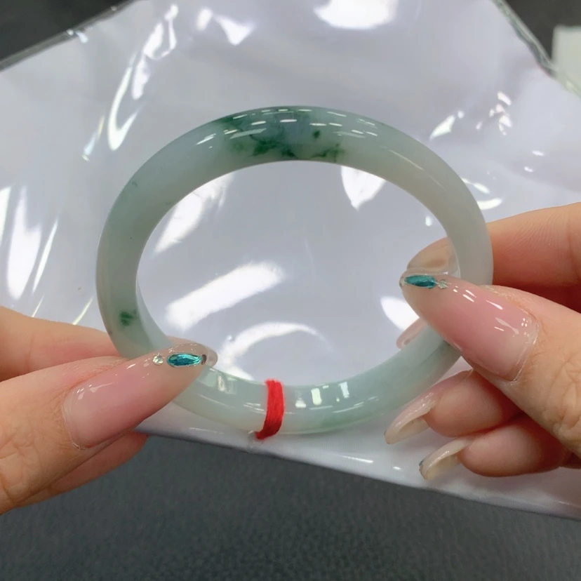 【闪购商品】翡翠手镯未镶嵌翡翠