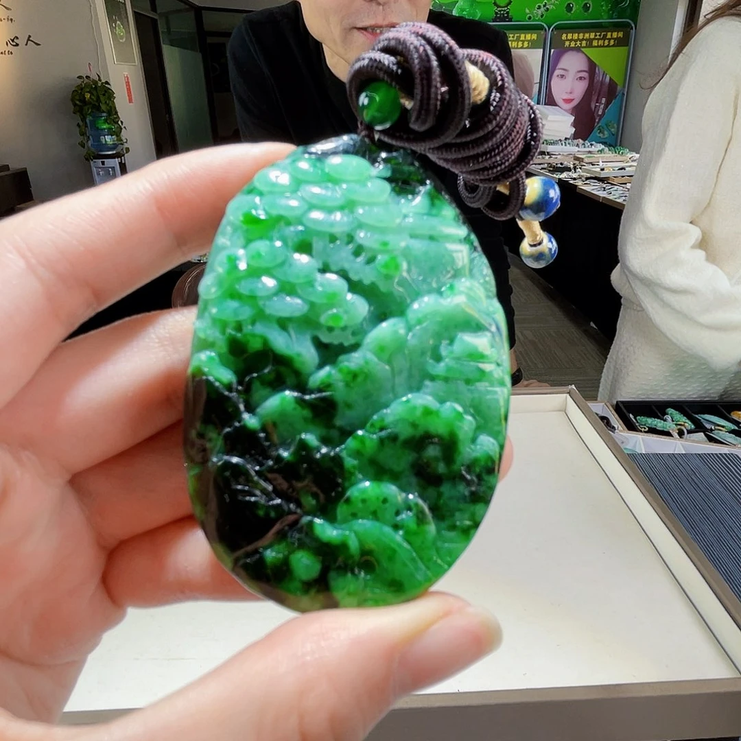 颈饰未镶嵌翡翠翡翠