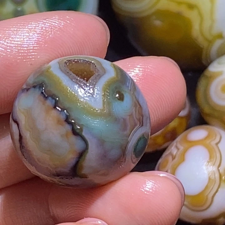 金***蛙玛瑙/玉髓未镶嵌珠宝半成品