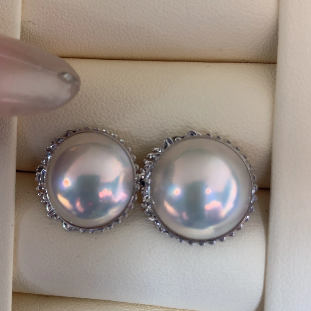 耳饰拼合珍珠（马贝珠）18K金镶嵌