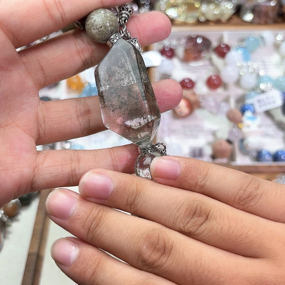 艾***丽合金手串水晶水晶
