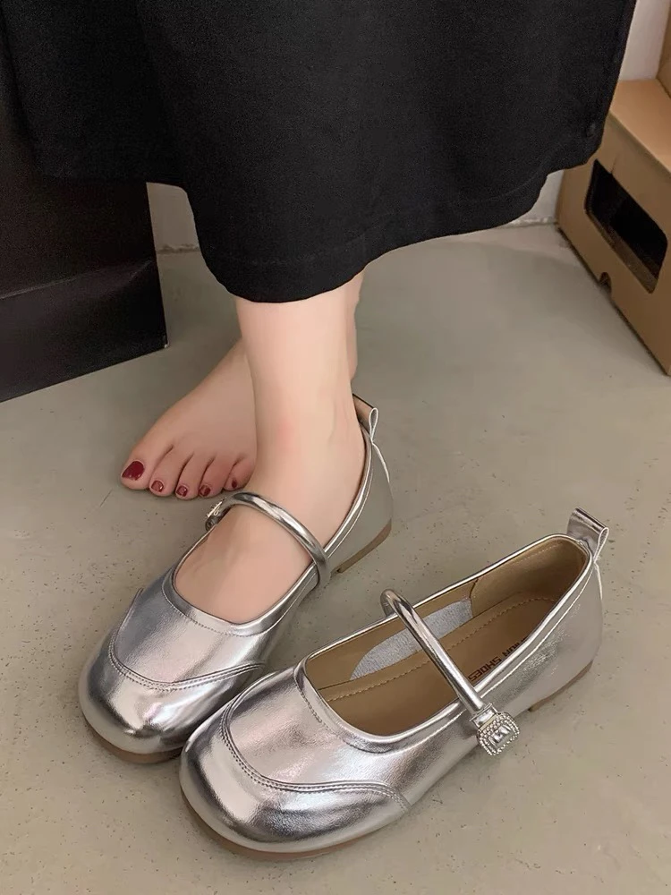 0261时尚百搭休闲平底超软蛋卷小单鞋2026-1