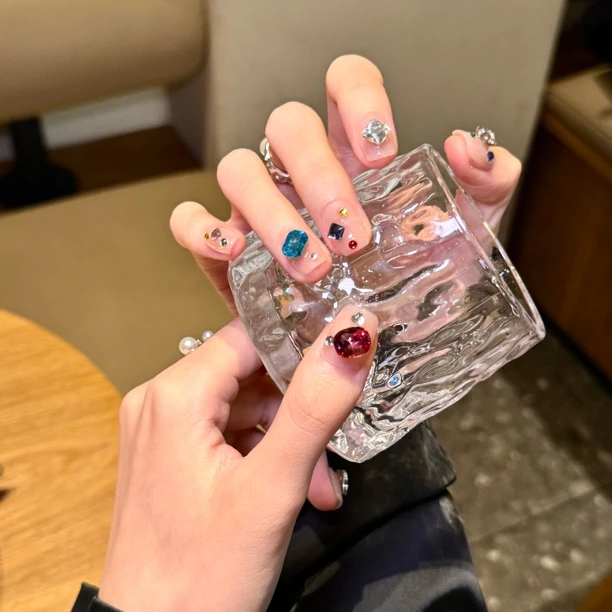 纯手工穿戴甲｜小猴子穿戴式指甲片冰透可爱卸甲片ins爆闪气质通用