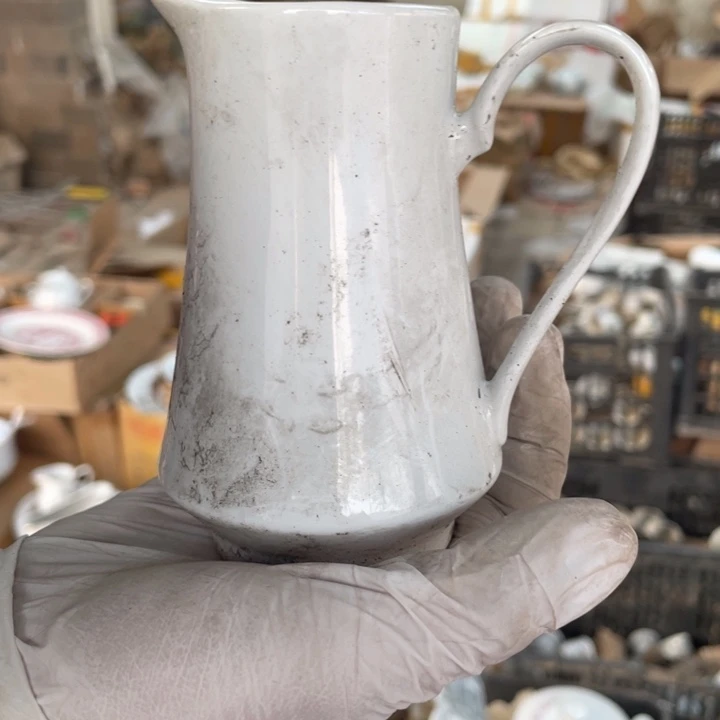 其他盘子碗砂锅都有