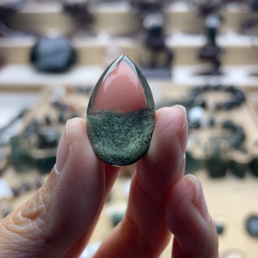 未镶嵌水晶颈饰绿幽灵吊坠