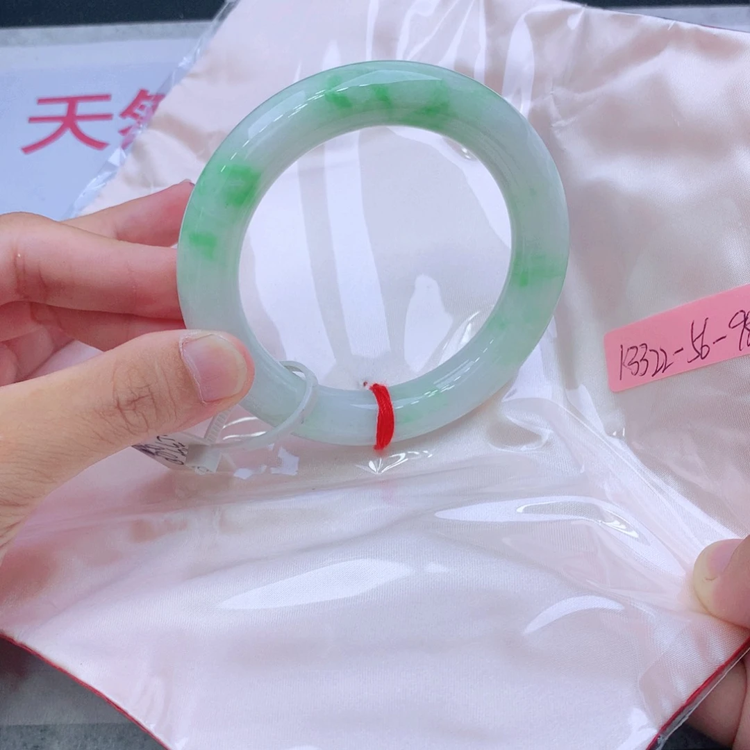 未镶嵌手镯翡翠翡翠