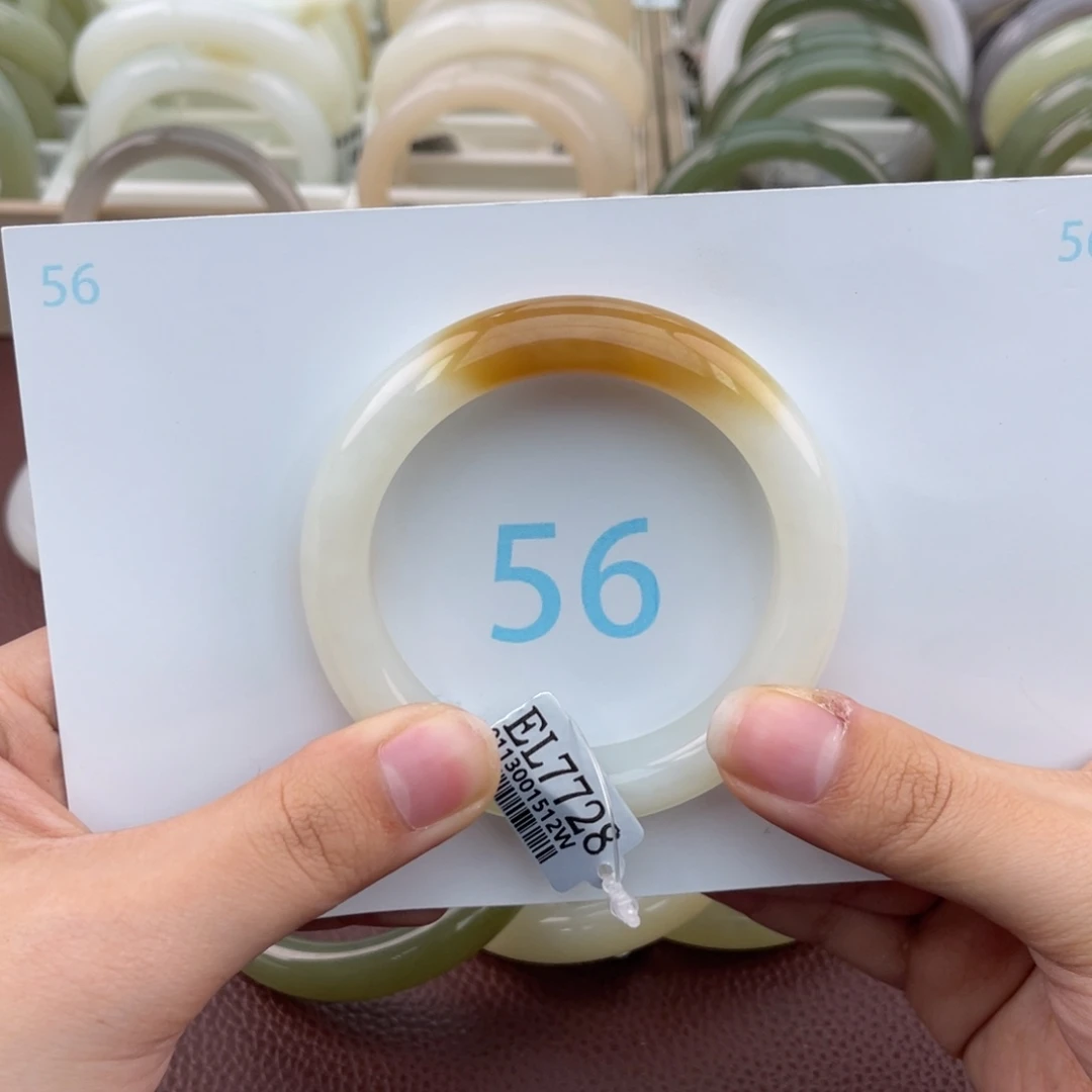 和田玉手镯未镶嵌W**爱