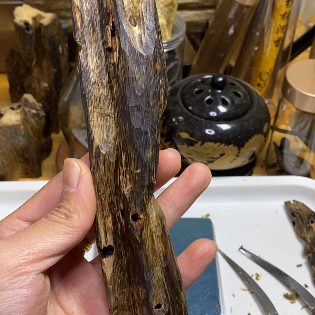 沉香高油香薰红骨凹身49克