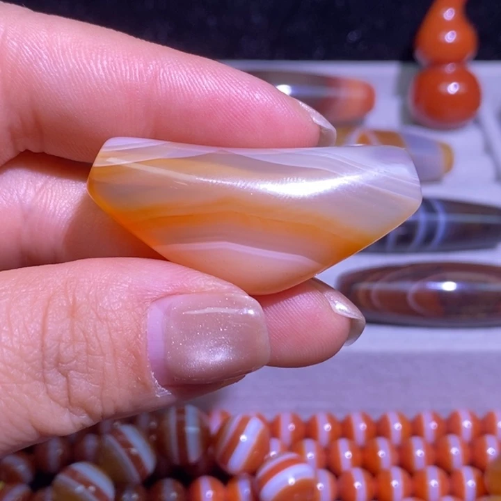 玛瑙/玉髓未镶嵌颈饰