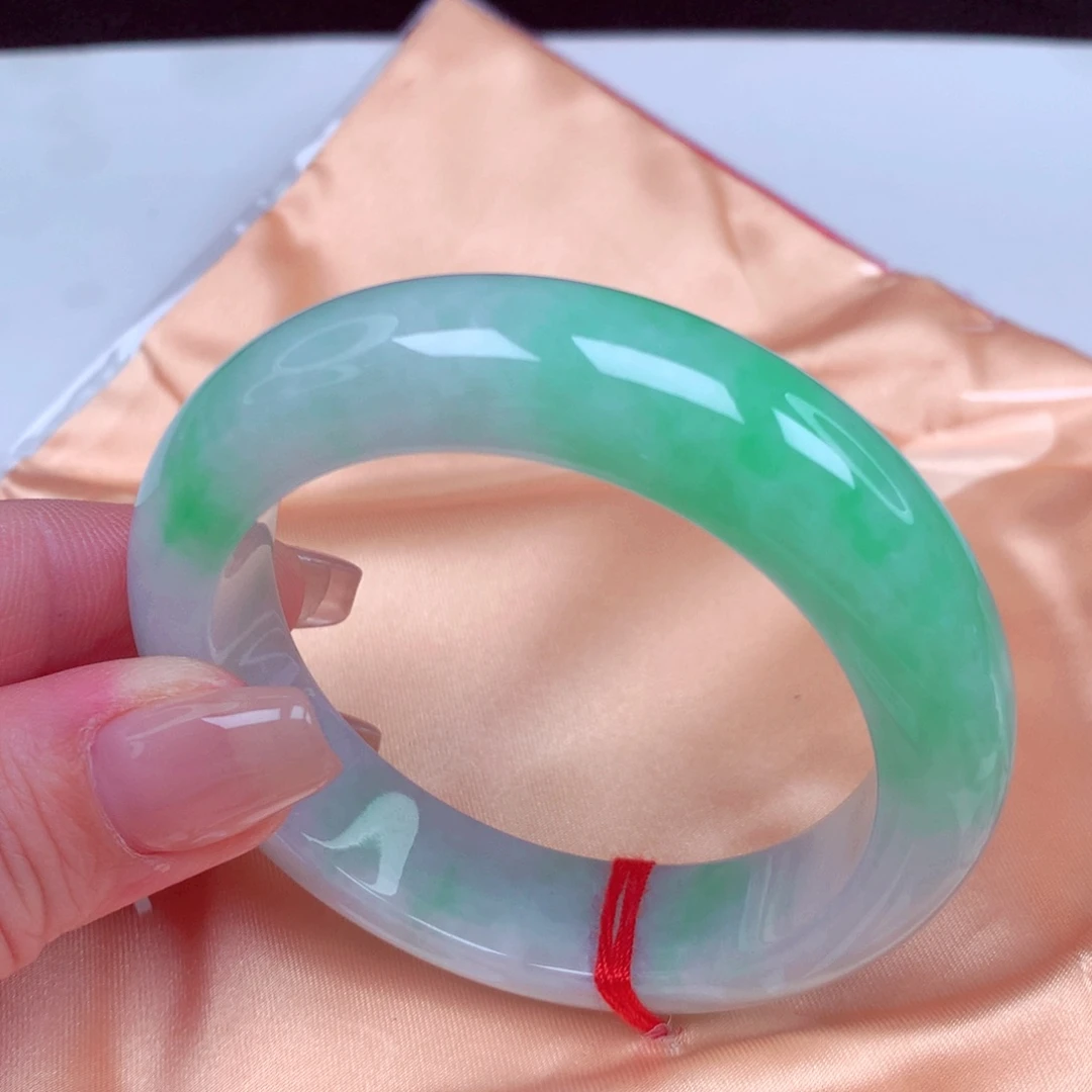 翡翠未镶嵌手镯手镯