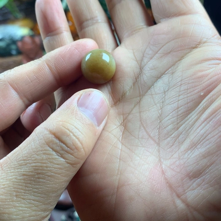 透闪石质玉吊坠未镶嵌喵*