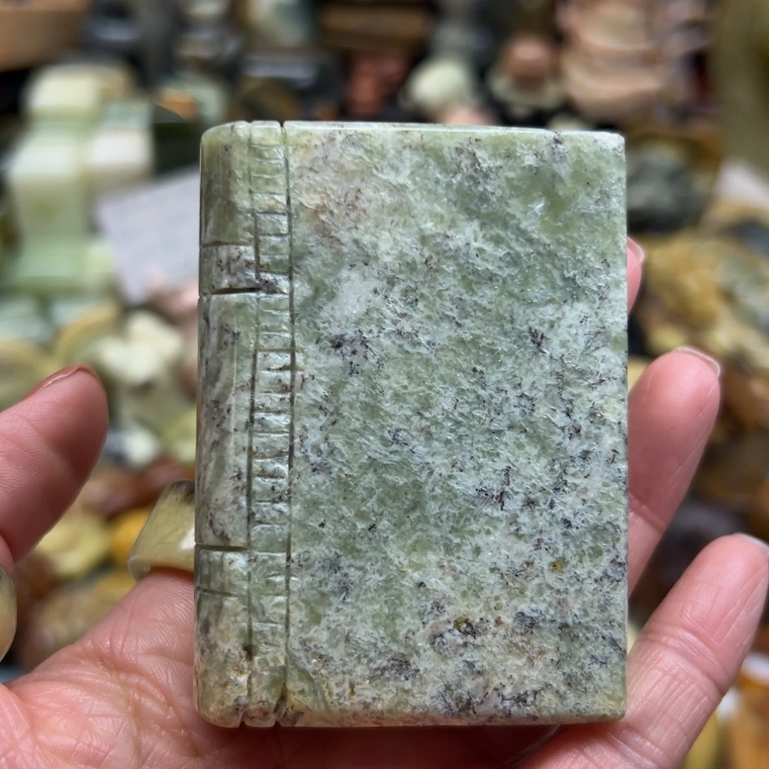 岫岩河磨玉（透闪石质玉）未镶嵌颈饰河磨玉一本万利