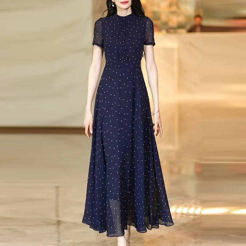 蓝色波点连衣裙2025夏季新款气质优雅显瘦连衣裙