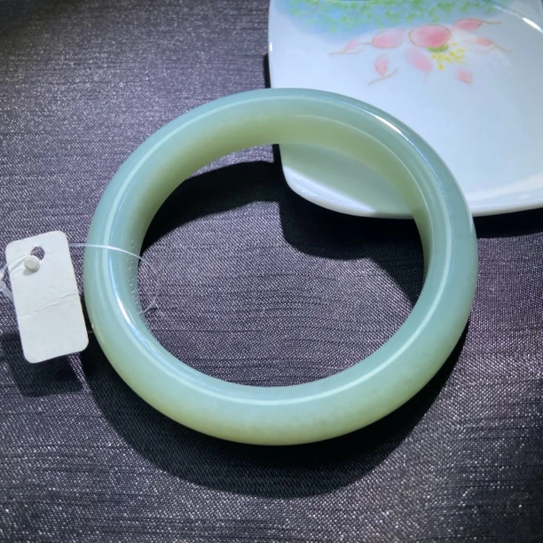 天然和田玉且末蓝宽版64圈手镯