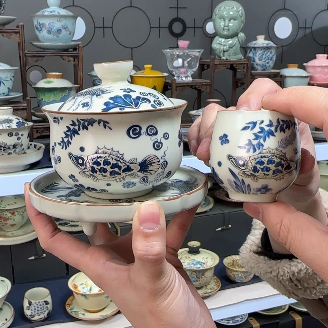 高温下的高温天气使人心情愉悦