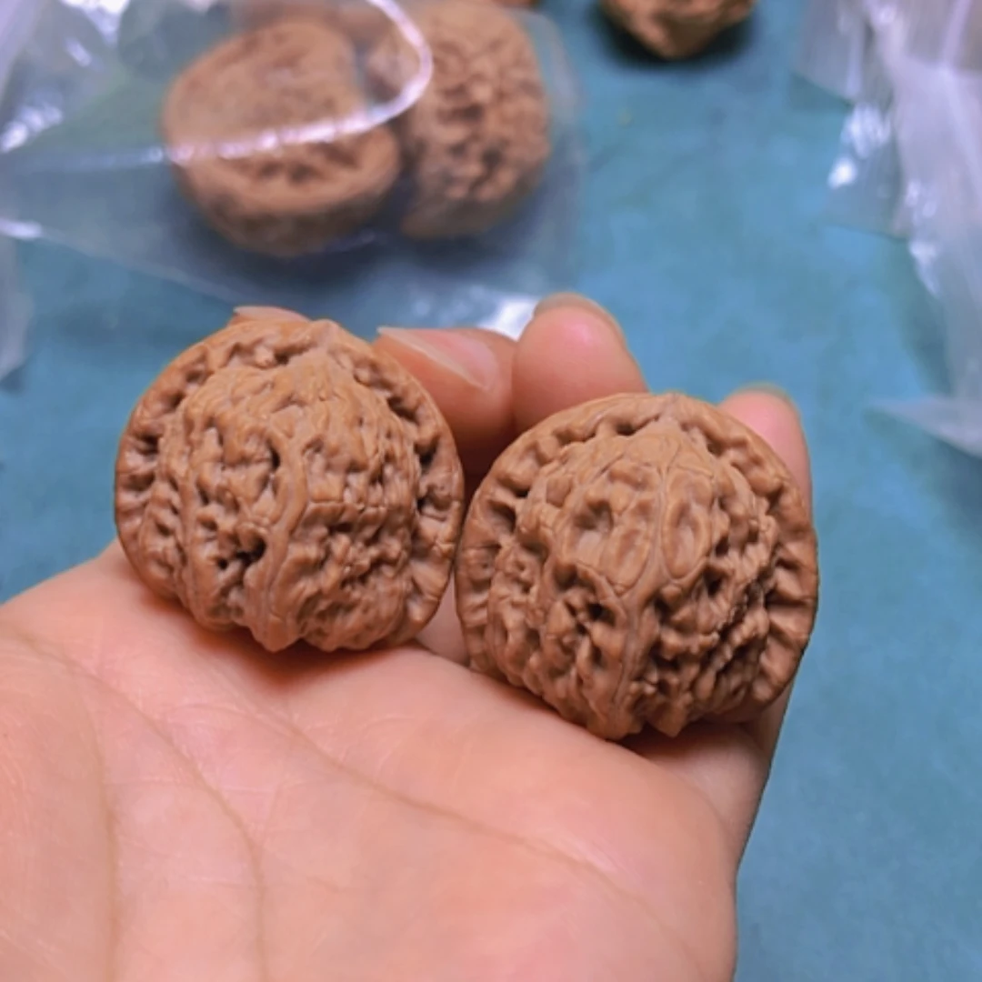 【闪购商品】核桃摆件30.5白狮子手捻全品