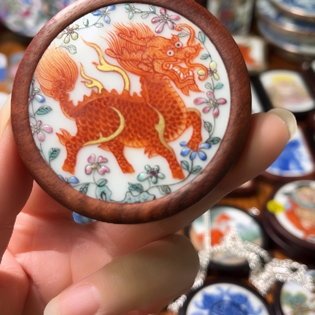 瓷片常*神瓷片挂件一个