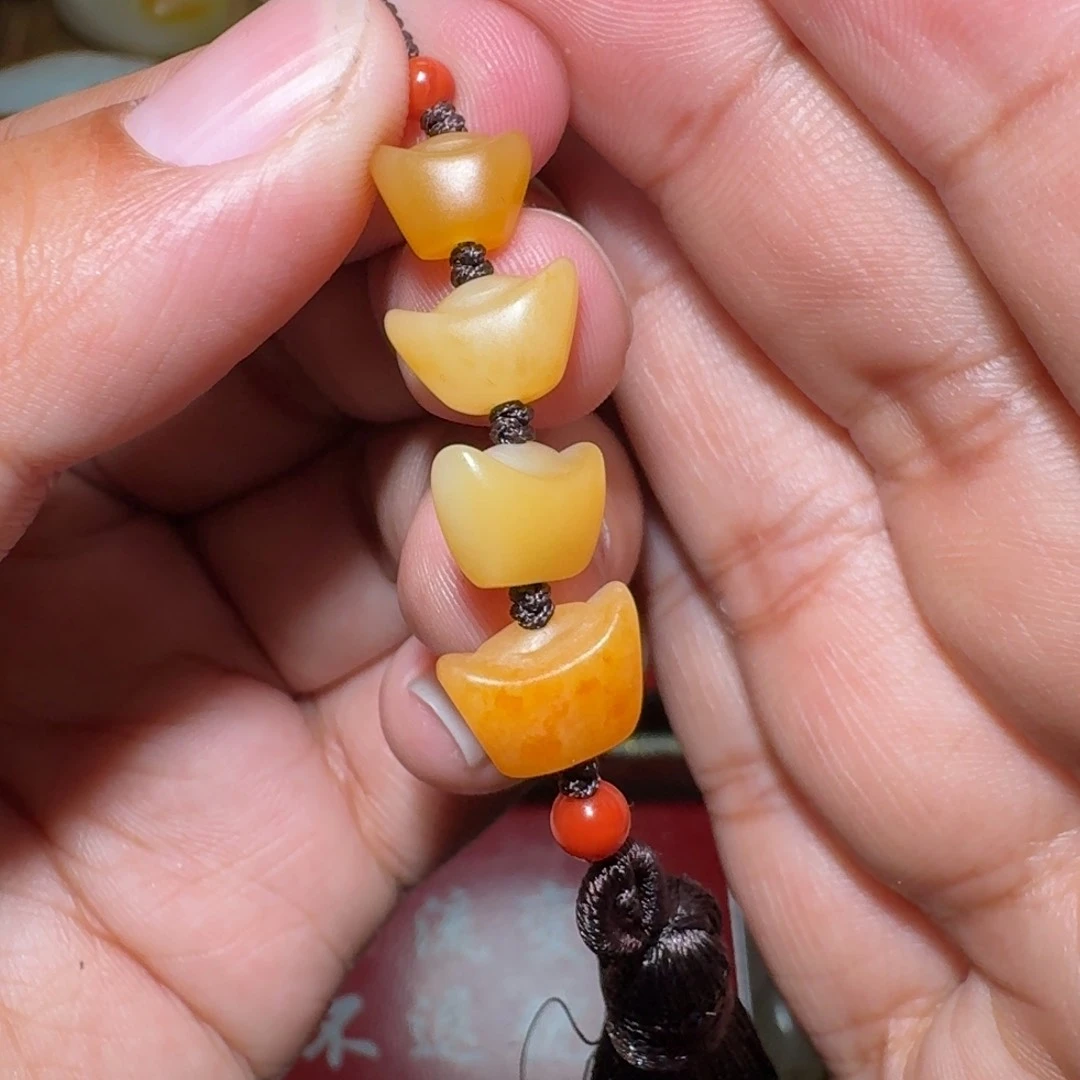 和田玉颈饰未镶嵌