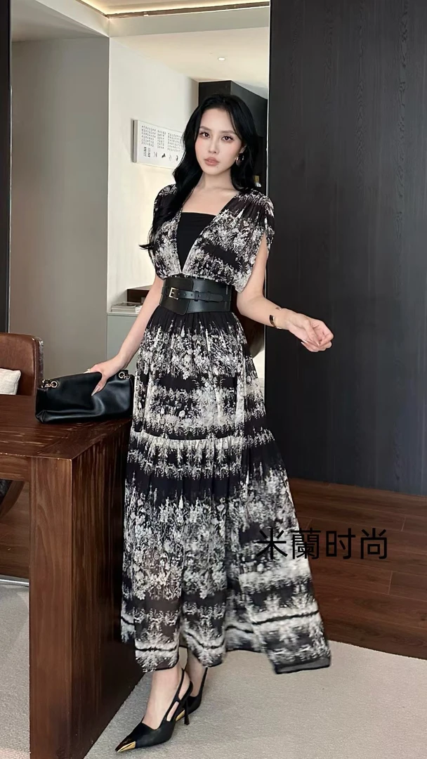 法式雪纺印花松紧腰大摆气质显瘦连衣裙碎花