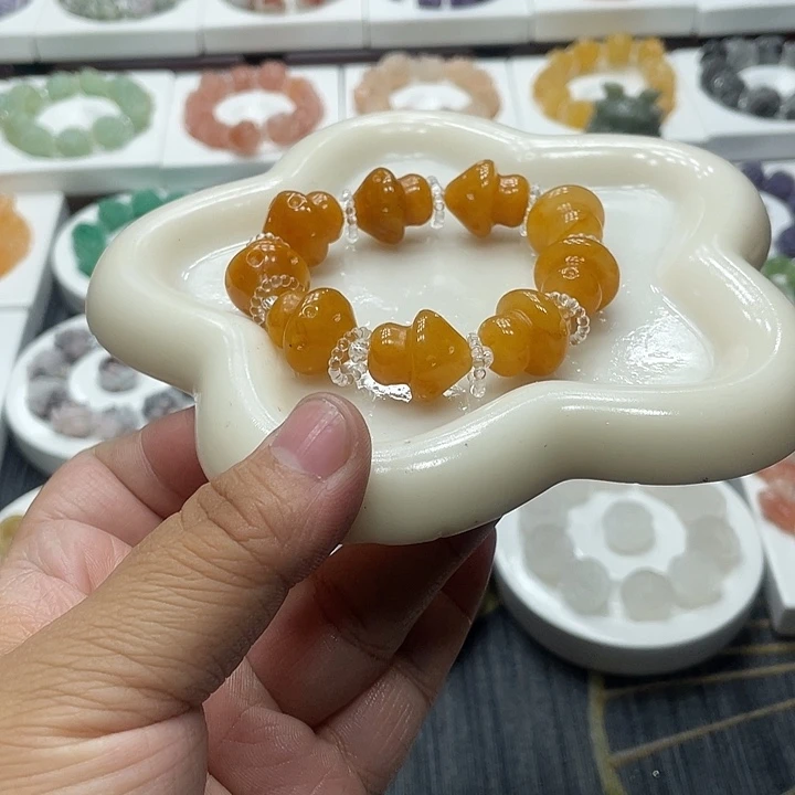 石英质玉（非洲翠）合金手串