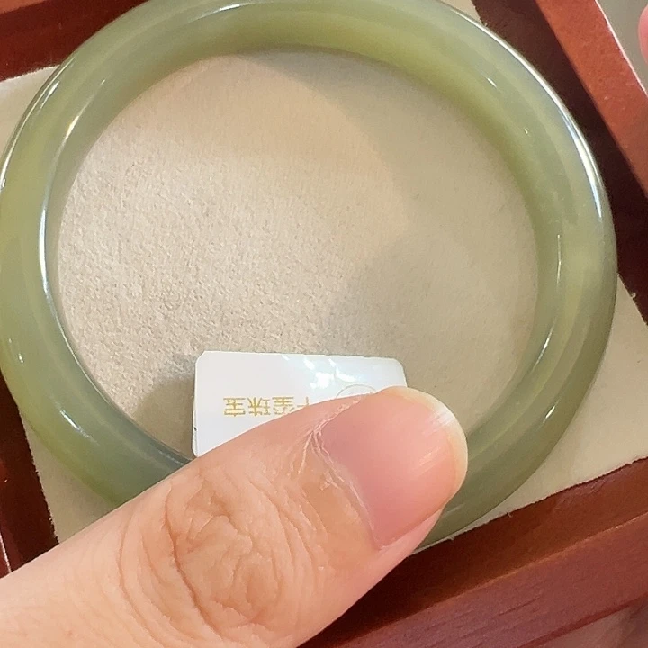 和田玉未镶嵌手链56.8