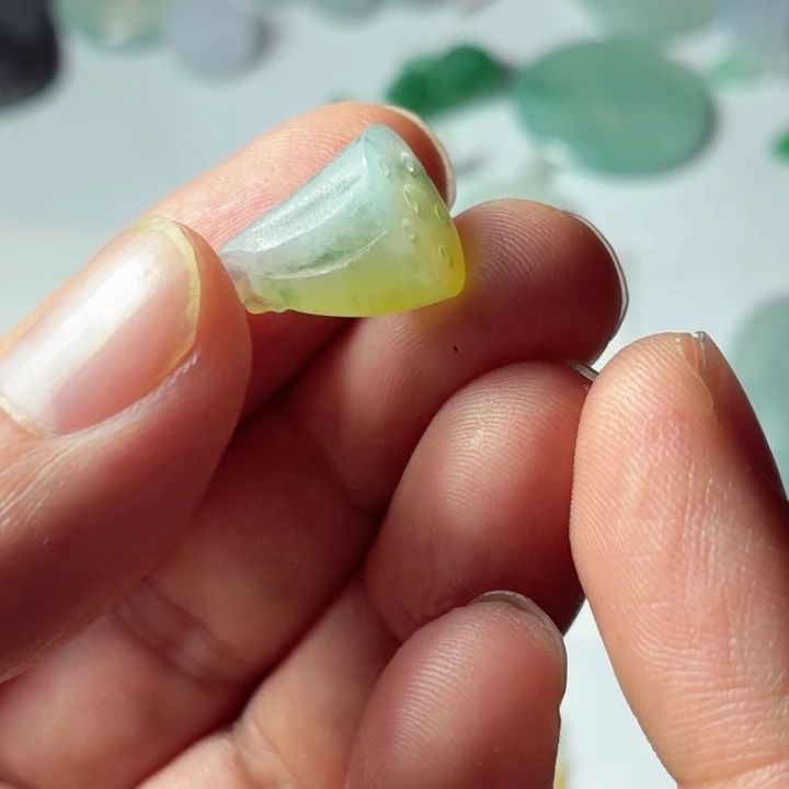 定制翡翠未镶嵌包工