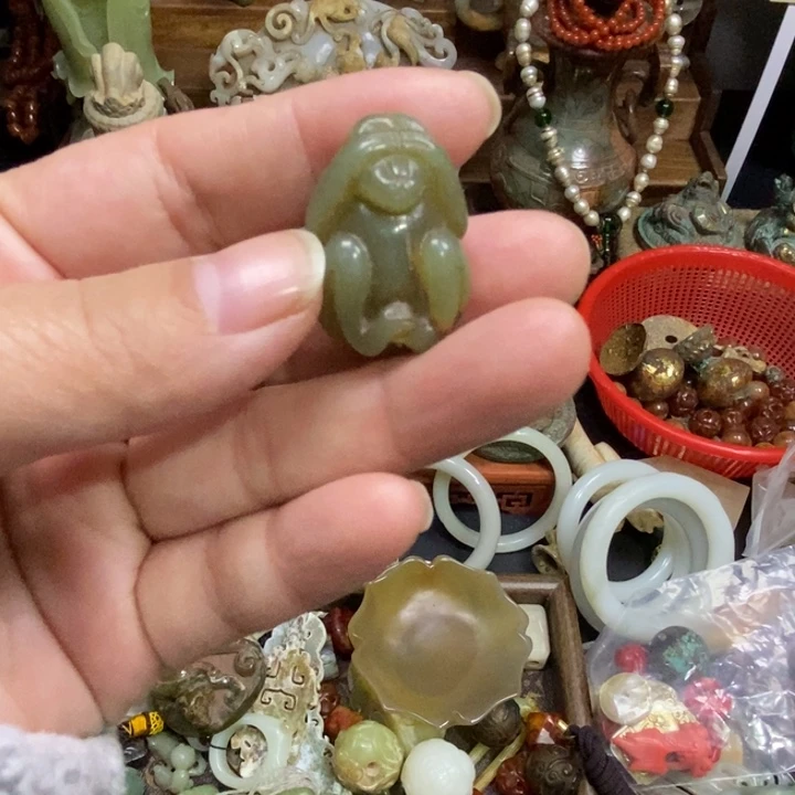 未镶嵌和田玉（糖玉）挂件