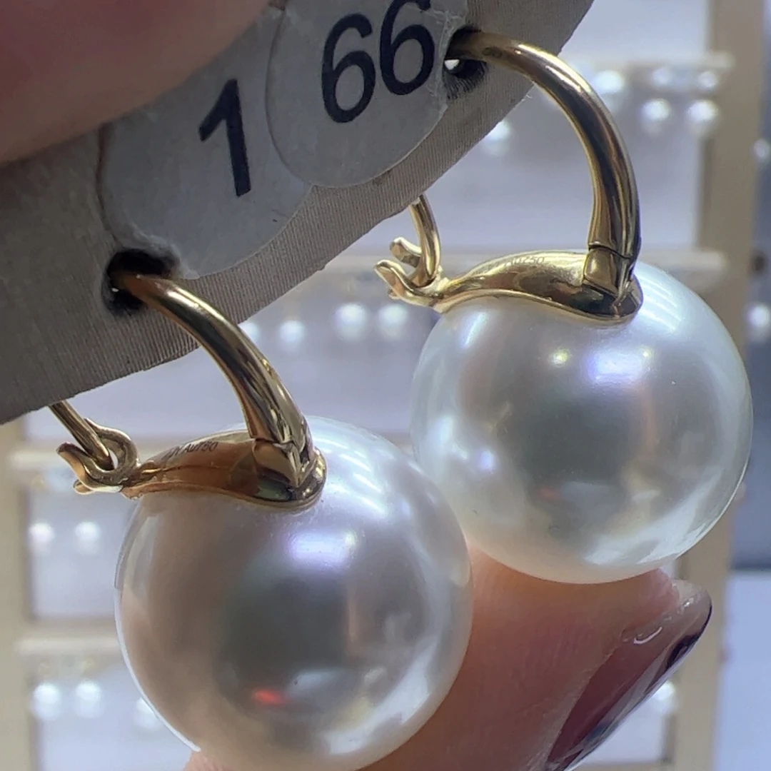 淡水珍珠耳饰18K金镶嵌