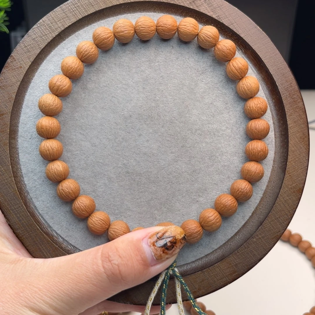 无***.吊坠猴头核桃10.5-10.6凤羽