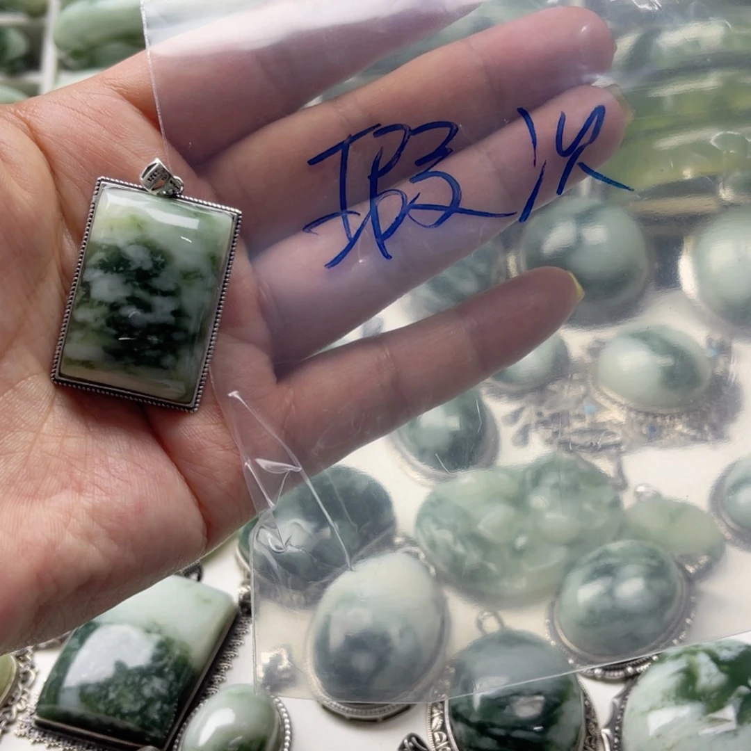 懒***2蛇纹石玉银S925镶嵌颈饰