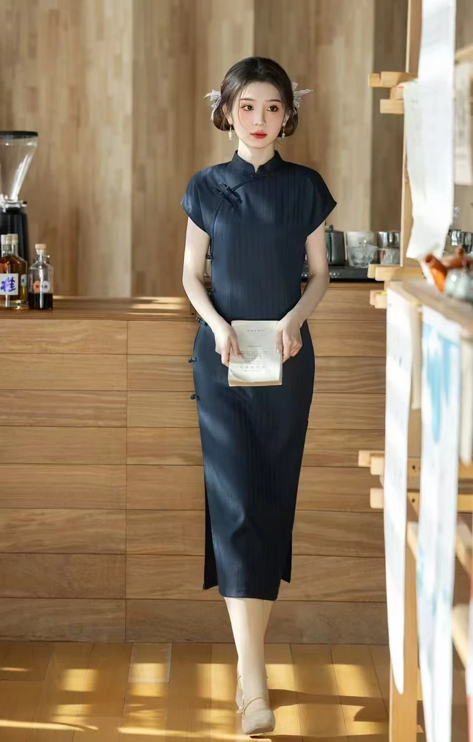 婉君 日常气质文艺国风优雅长款旗袍藏蓝色