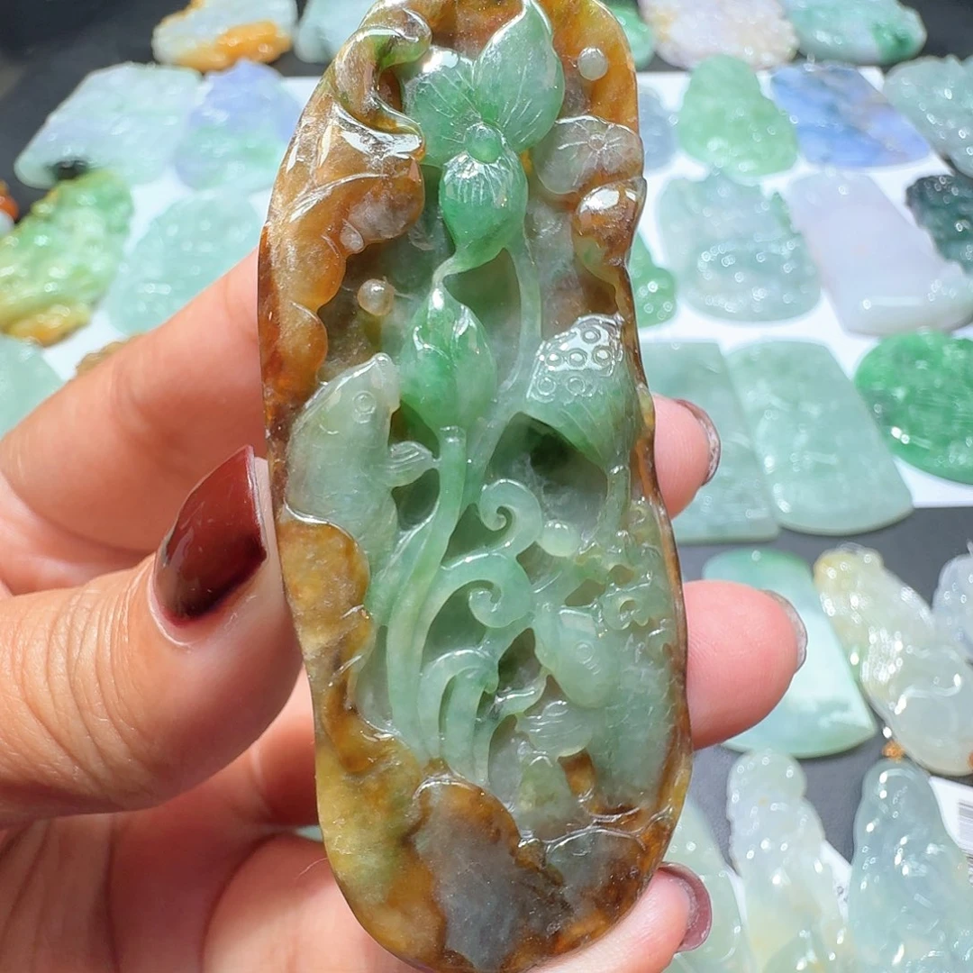 翡翠未镶嵌颈饰吊坠