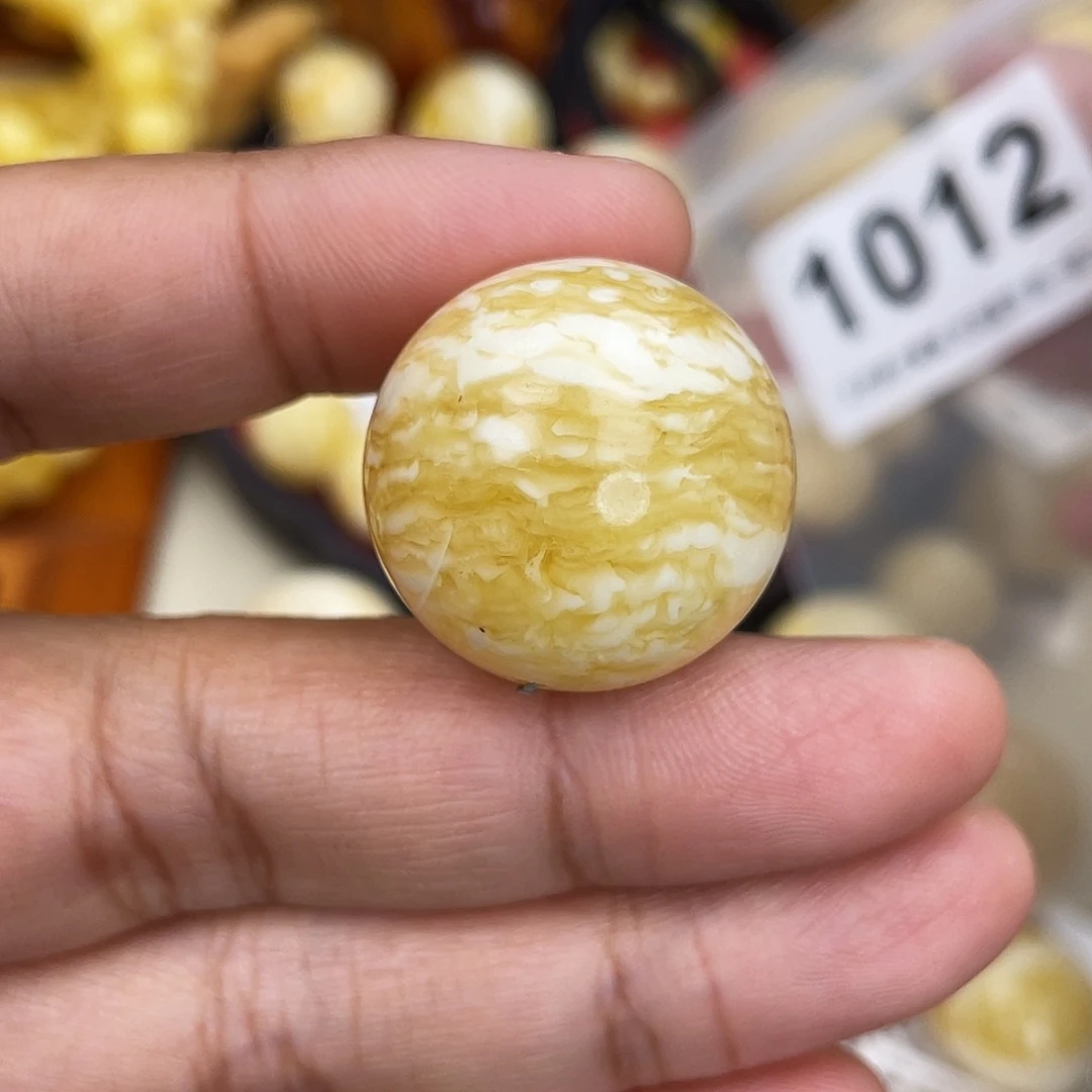 蜜蜡未镶嵌珠宝奇石粉24.6