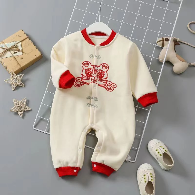 米奇老虎连体洋气男宝宝外出加绒连体衣