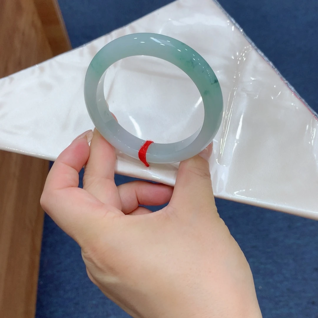 未镶嵌手镯翡翠买断