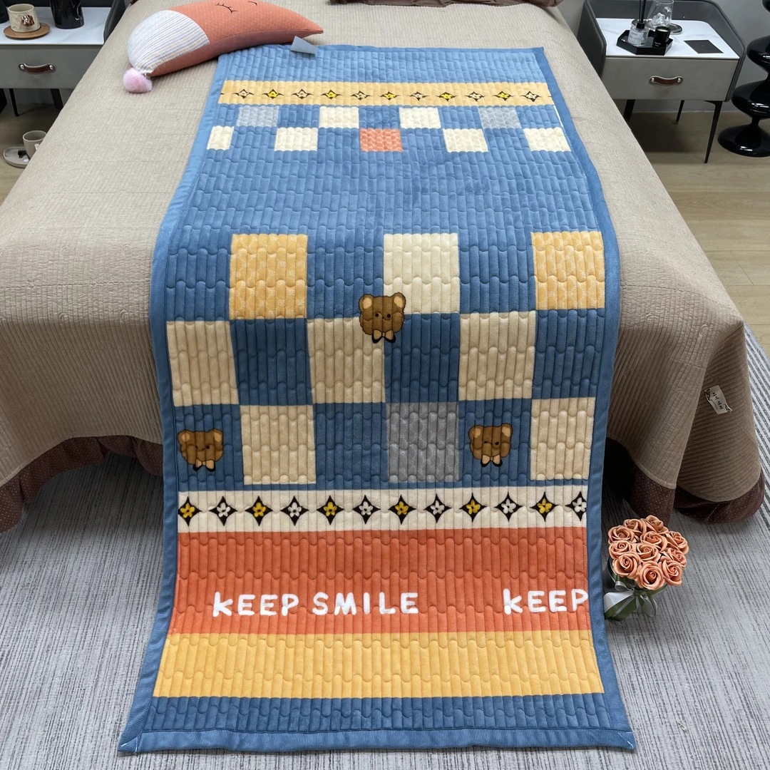 学生宿舍牛奶绒床盖三层夹棉单件沙发垫绒毯冬季防滑单人床盖保暖