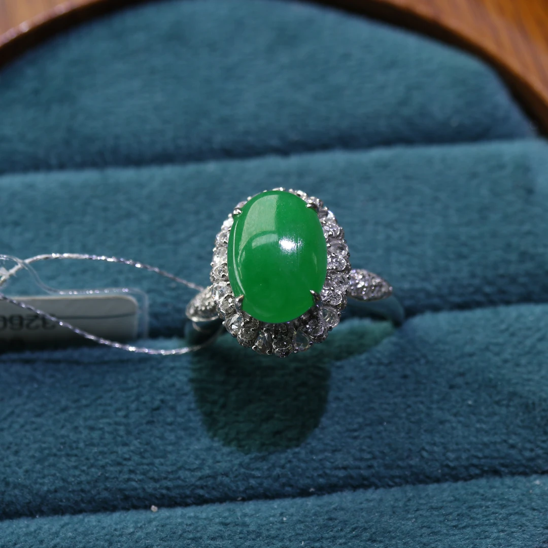 FC65天然缅甸翡翠A货18k绿戒指/400106/保利厦门拍卖